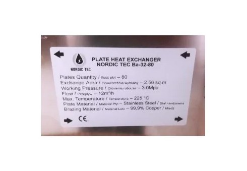 Hur ansluter man en Nordic Tec plattvärmeväxlare korrekt? Kan flödesriktningarna på märkskylten bytas ut?